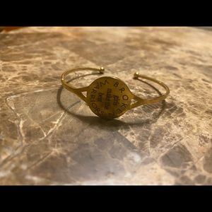 Retired Plunder Bangle ⭐️